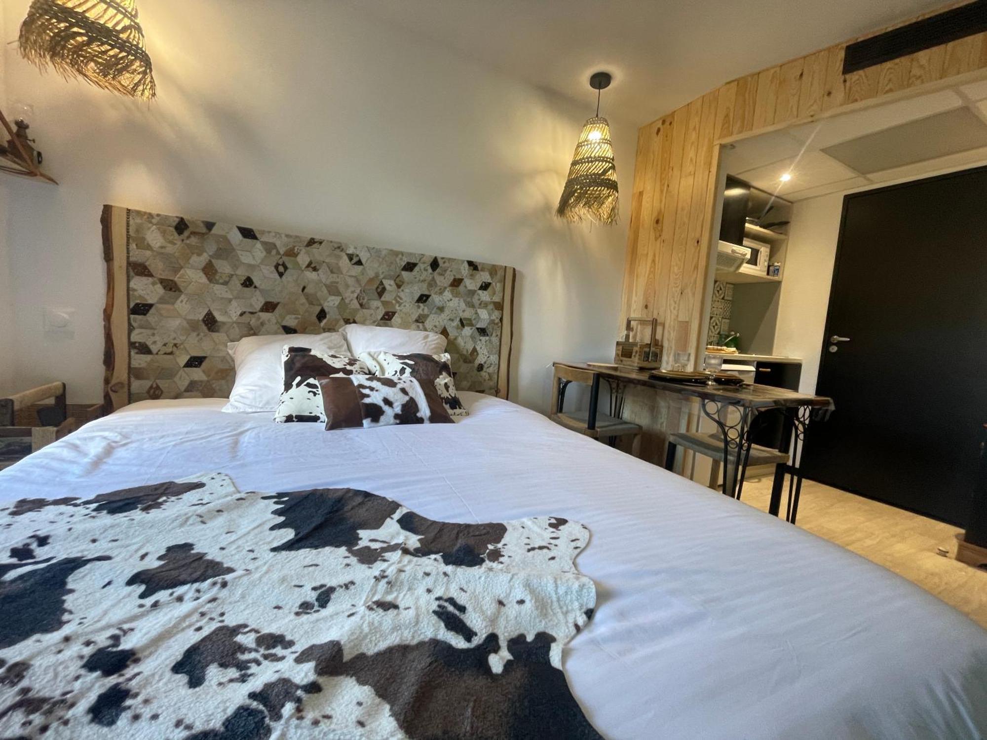 Chalet Studio Premium, Wifi, Chaleureux Лурд Экстерьер фото