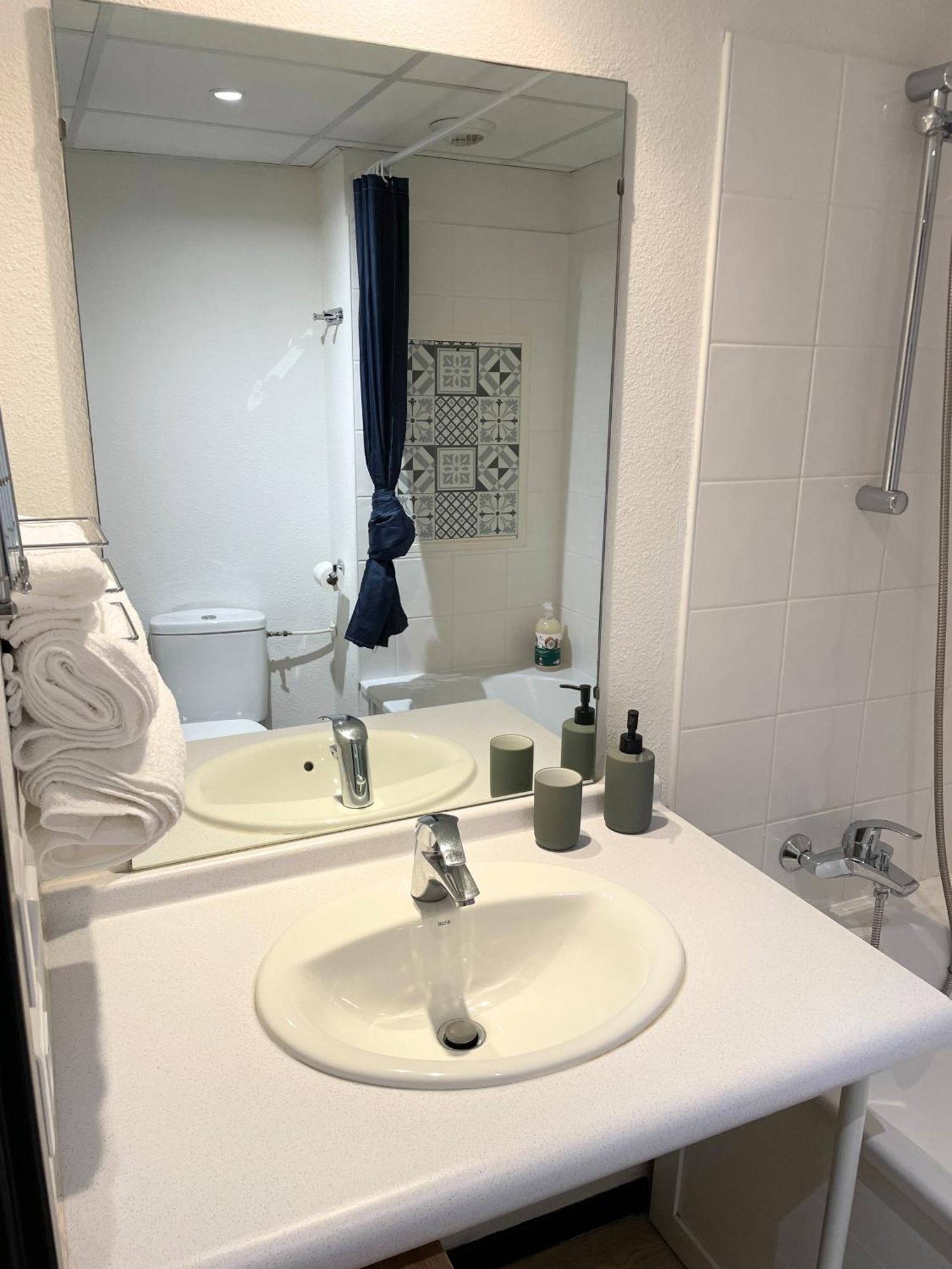 Chalet Studio Premium, Wifi, Chaleureux Лурд Экстерьер фото