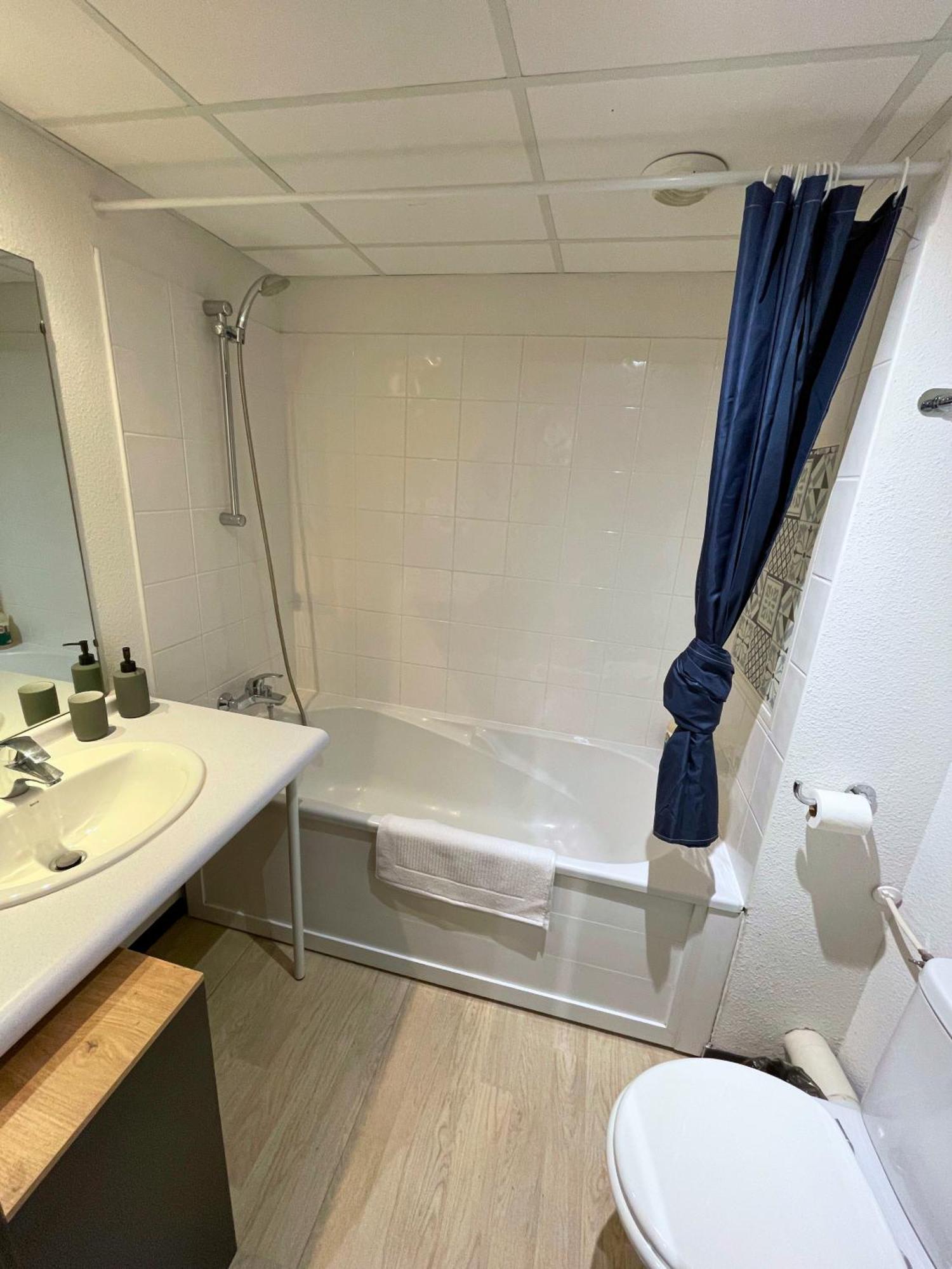 Chalet Studio Premium, Wifi, Chaleureux Лурд Экстерьер фото